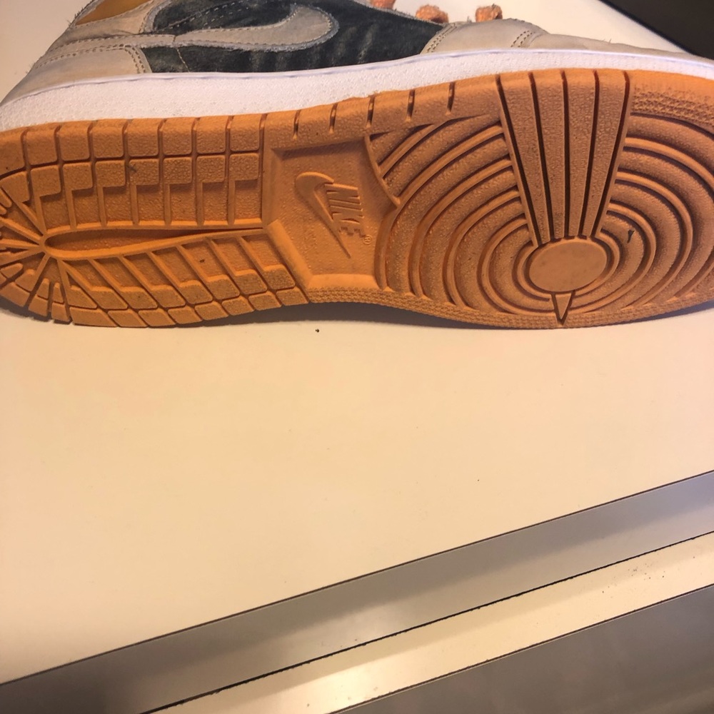 Authentic Jordan - Picture 6 of 7